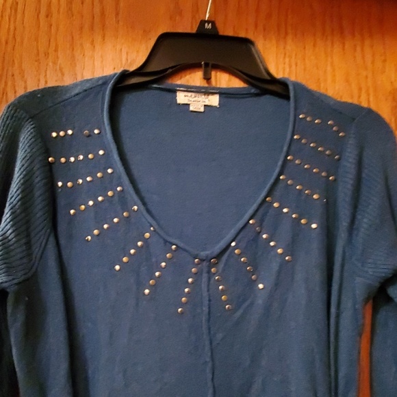 Long sweater with long sleeves - size medium - Picture 2 of 5